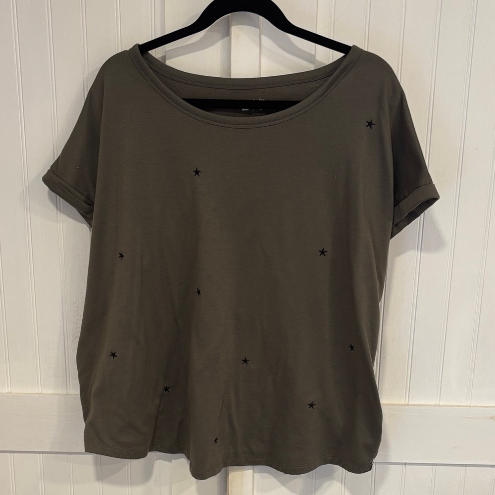Maurice’s 24/7 Olive Green Star-Patterned Women's Top size XXL